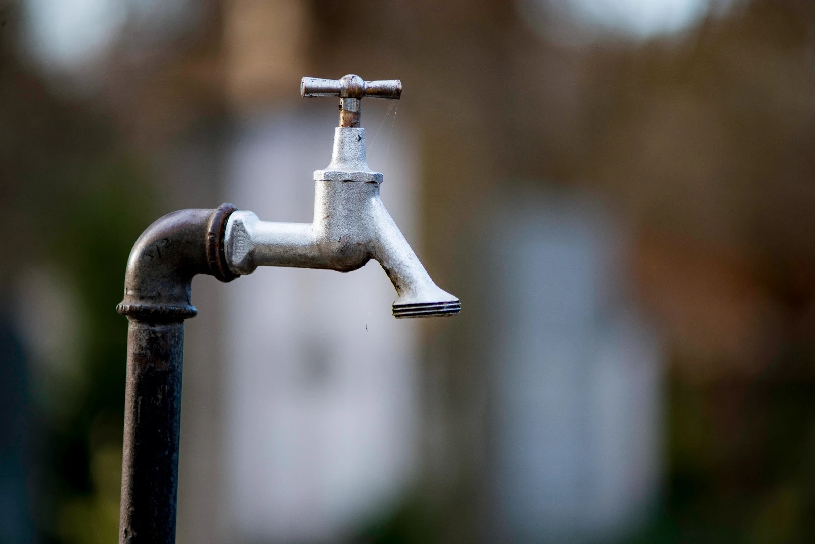 close-up-water-faucet