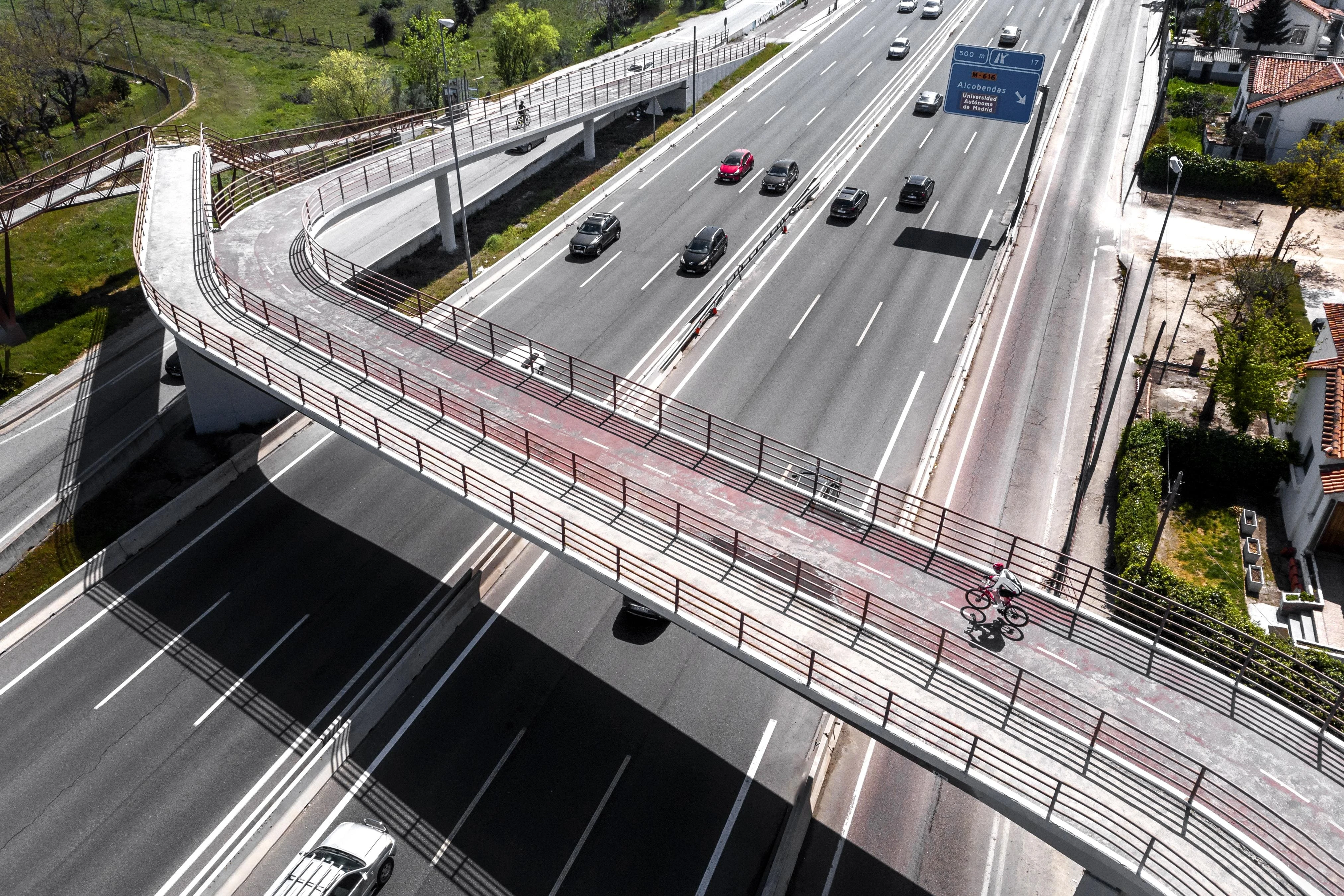 aerial-views-with-cars-streets (2)